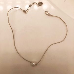 A pearl choker